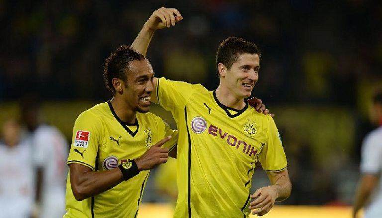 روبرت ليفاندوفسكي وبيير إيميريك أوباميانج روبرت ليفاندوفسكي وكريم بنزيما