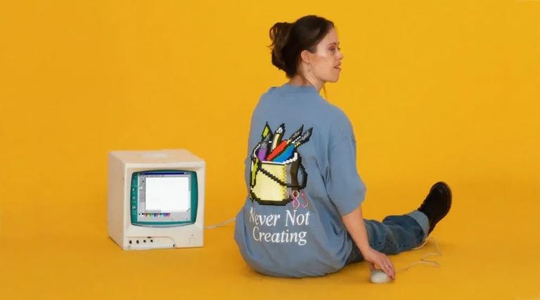 مايكروسوفت تطلق خط أزياء برموز ويندوز الشهيرة