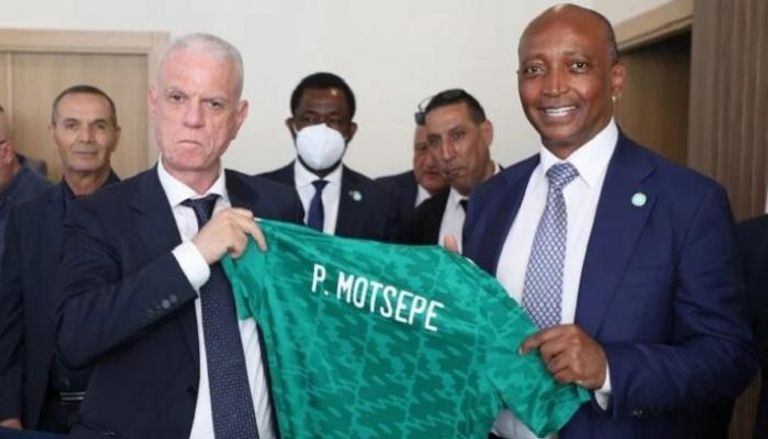 باتريس موتسيبي رئيس الاتحاد الأفريقي لكرة القدم