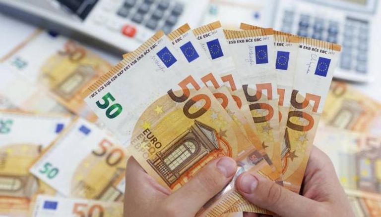 أوراق نقدية فئة 50 يورو - أرشيفية