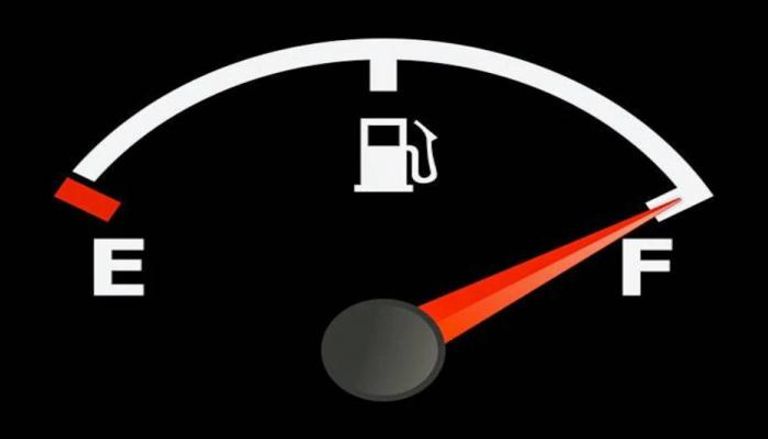 مؤشر الوقود بالسيارة