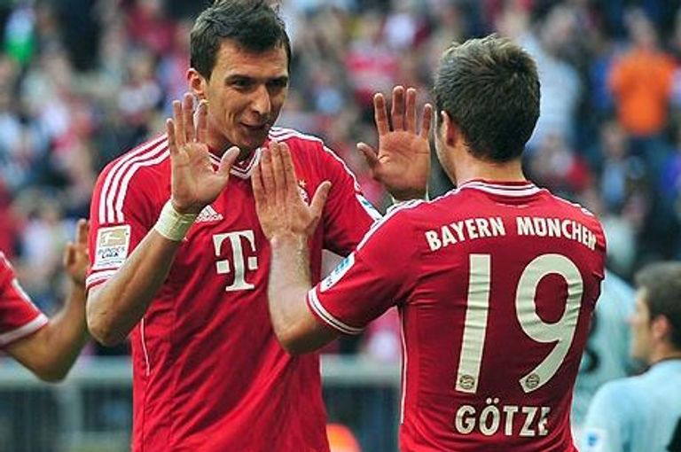 ماريو جوتزه وماريو ماندوجكتش روبرت ليفاندوفسكي وتوني كروس