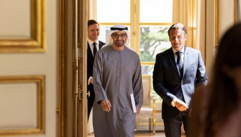 الشيخ محمد بن زايد آل نهيان رئيس دولة الإمارات والرئيس الفرنسي