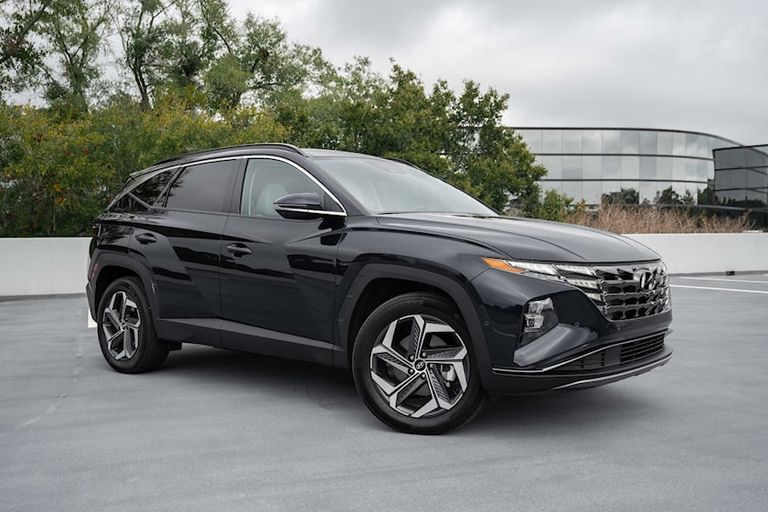 Hyundai Tucson Hybrid Toyota RAV4 Prime