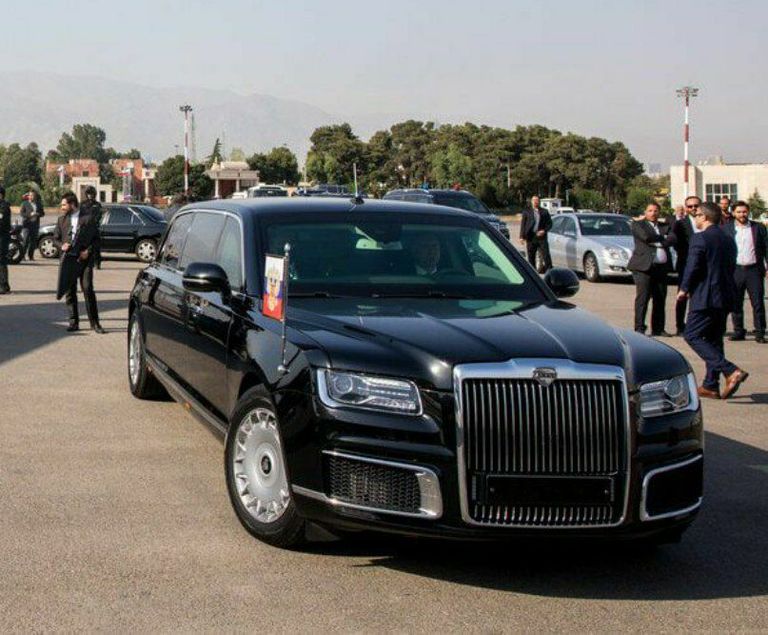 لحظة وصول فلاديمير بوتين إلى طهران