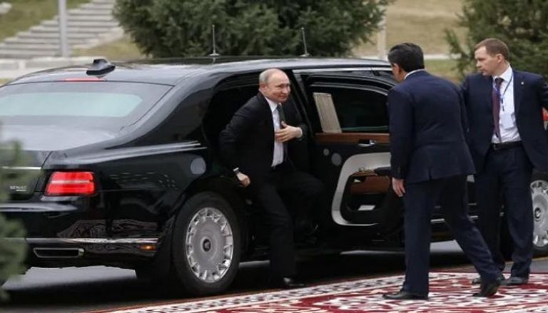 لحظة وصول فلاديمير بوتين إلى طهران