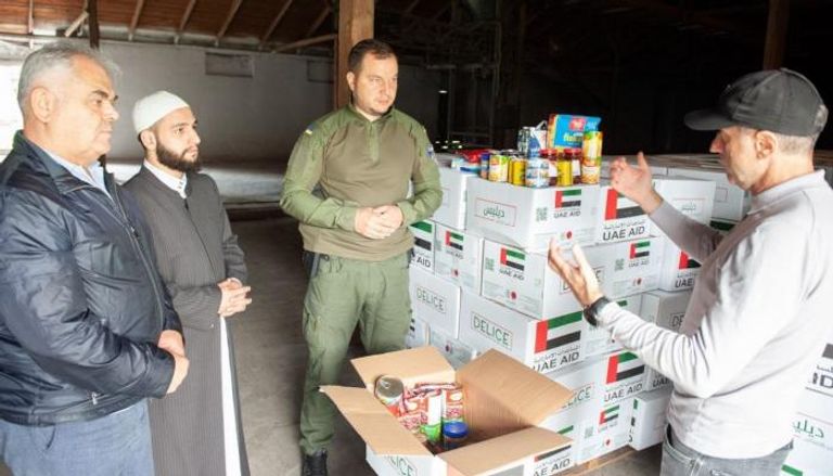جانب من المساعدات الإنسانية الإماراتية إلى أوكرانيا