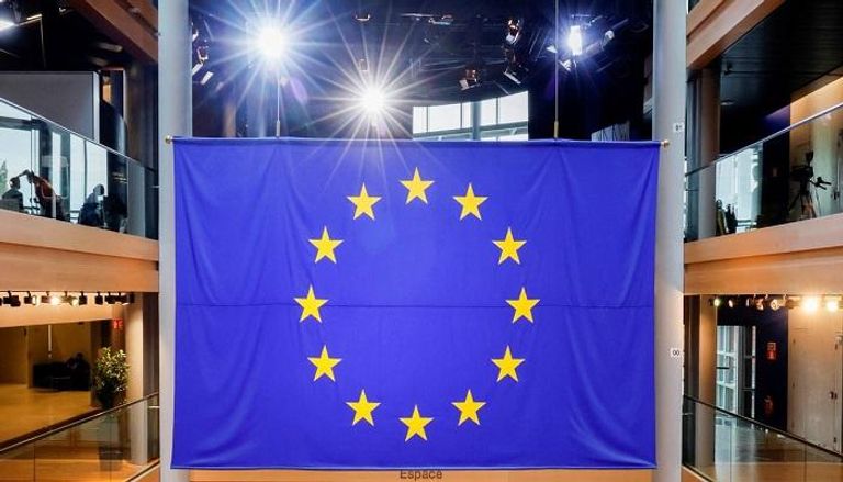 علم الاتحاد الأوروبي - رويترز