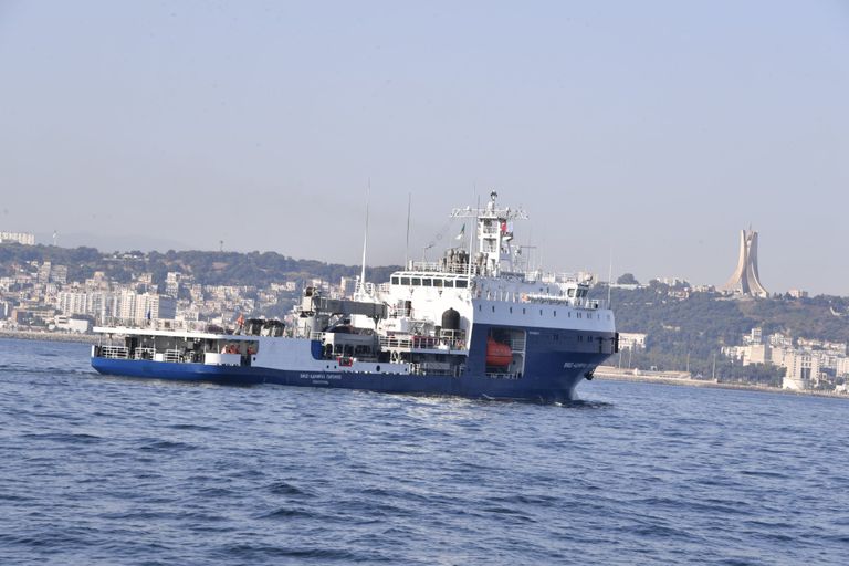 سفينة حربية روسية في الجزائر