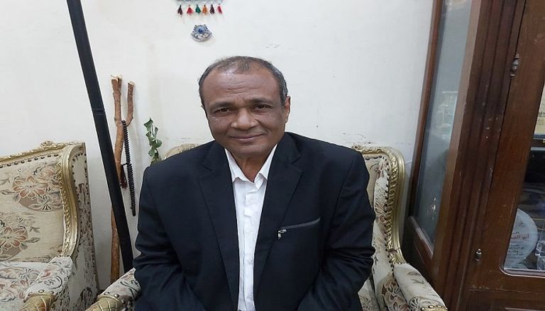 أكرم حسني ومحمد منير