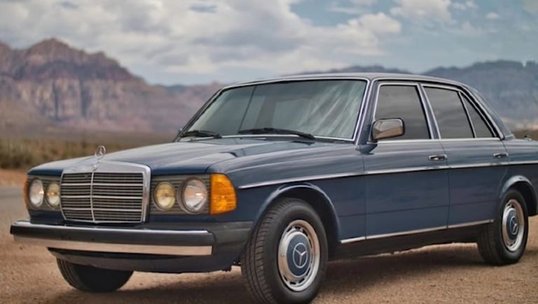 مرسيدس 240D الكلاسيكي تويوتا كامري