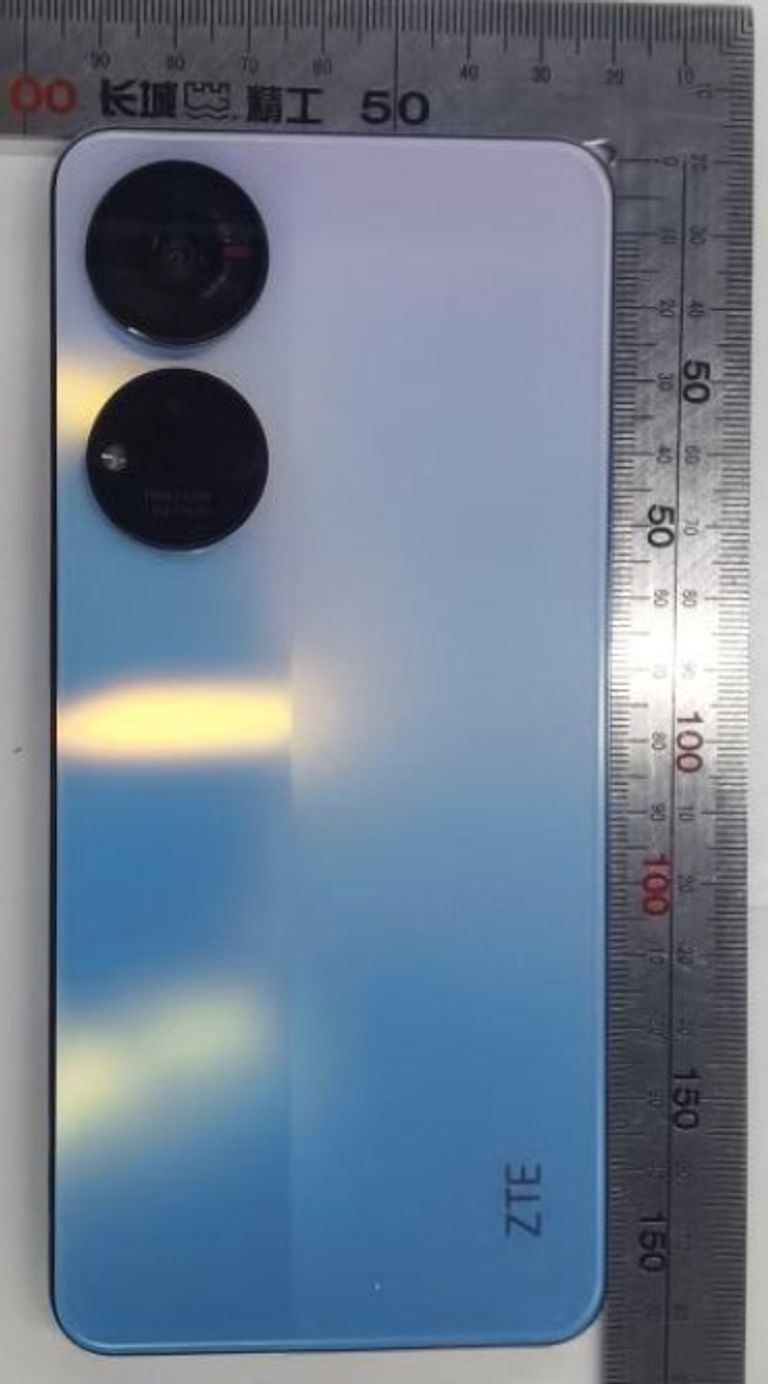 صورة مسربة للهاتف ZTE Axon 40 SE - موقع gsmarena