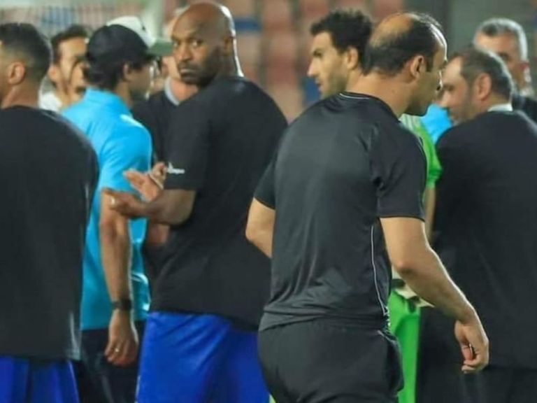 سيد عبد الحفيظ ونظرة شيكابالا ممر الزمالك للأهلي