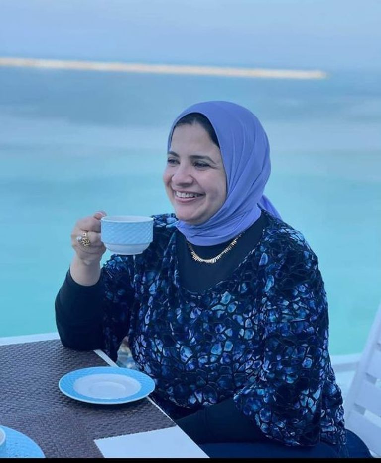 الطبيبة المصرية سميرة عزت - أرشيفية