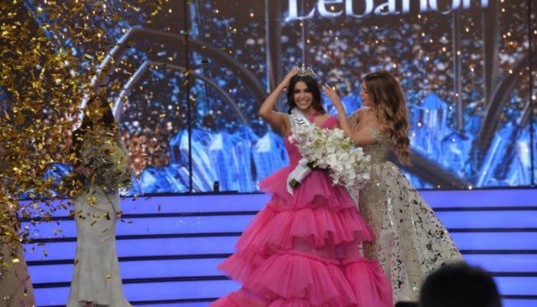 ياسمينا زيتون تتوَّج ملكة لجمال لبنان