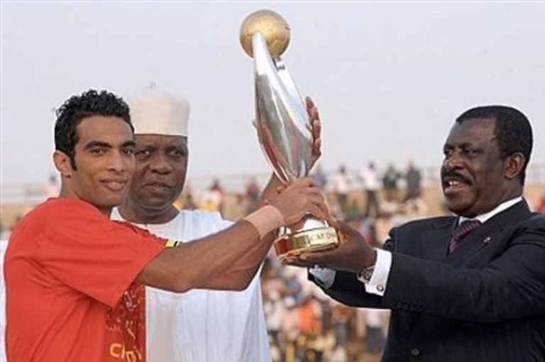 بيتسو موسيماني مدرب الأهلي المصري السابق