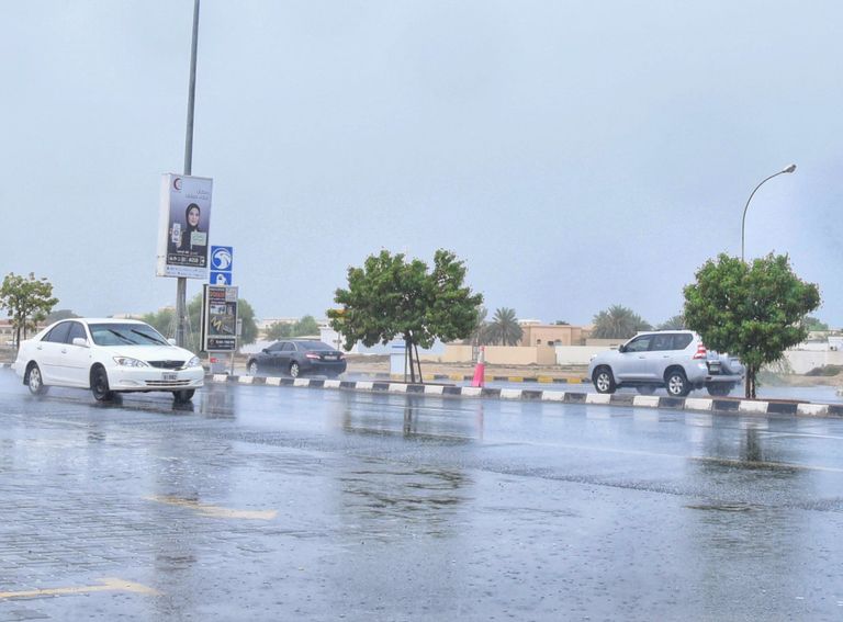 أمطار في أم القيوين