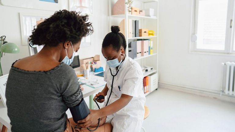 من أعراض التهاب الغدد العرقية القيحي