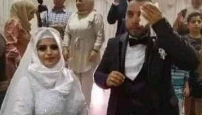 العروس لمياء اللباوي في حفل زفافها