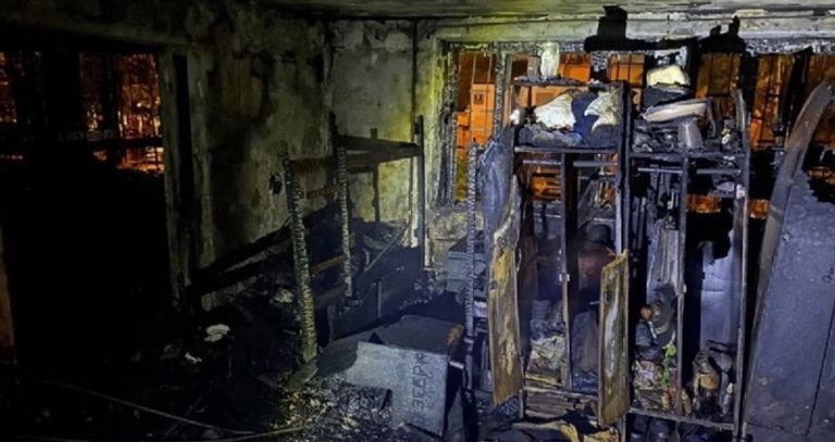 الحريق اندلع في الطابق الأول من المبنى