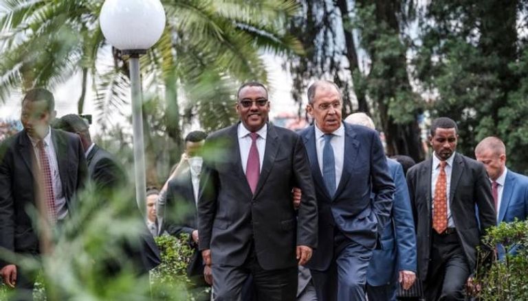 وزير خارجية روسيا لافروف ونائب رئيس وزراء إثيوبيا ميكونين