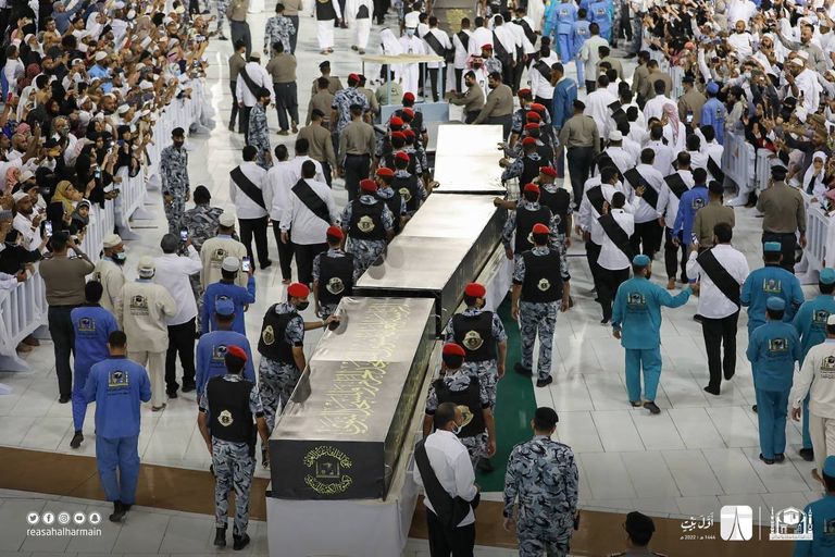 كسوة الكعبة الجديدة