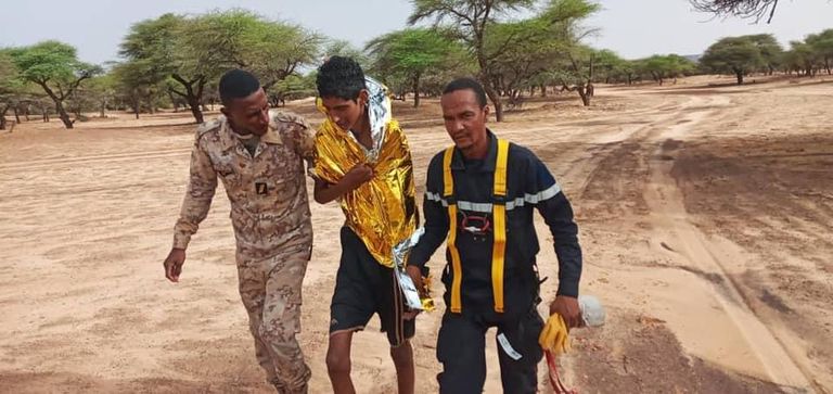 الطفل الموريتاني شبو ولد هادِّي بعد إنقاذه