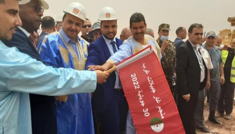 افتتاح وزير الطاقة الجزائري مشروع منجم غار جبيلات للحديد