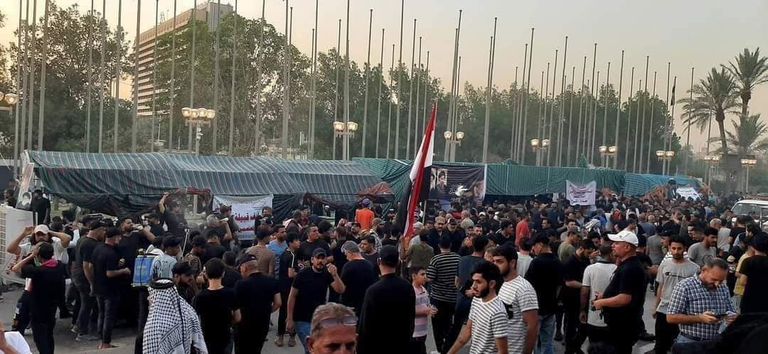 صور متداولة لقوافل محتجين يتجهون للمنطقة الخضراء