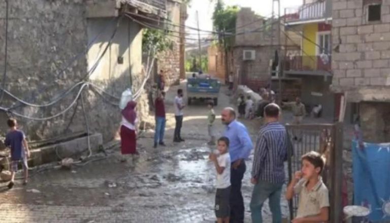 سكان القرية المتضررة في تركيا