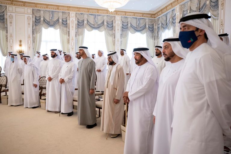 الشيخ محمد بن زايد آل نهيان بارك لجميع المتسابقين والمشاركين