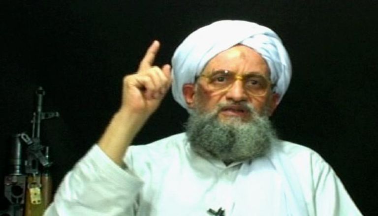 لقطة من شريط فيديو تظهر زعيم القاعدة أيمن الظواهري