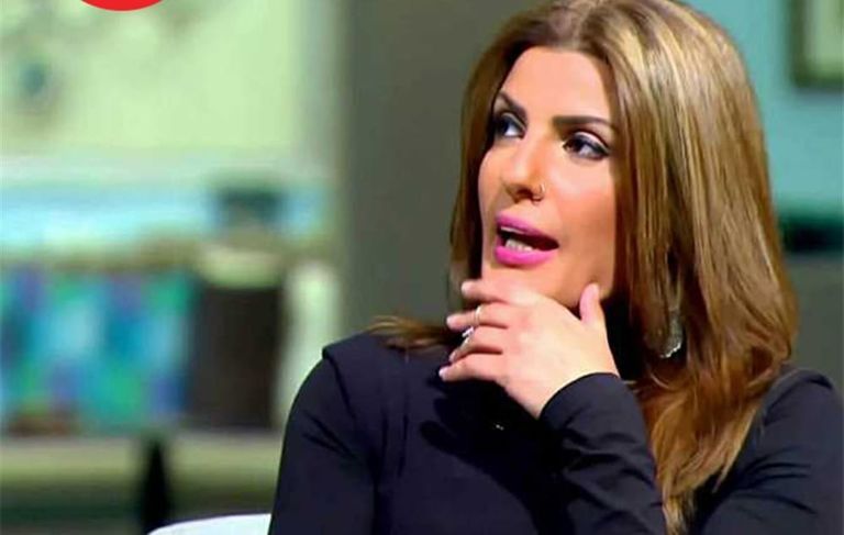 الراقصة المصرية دينا