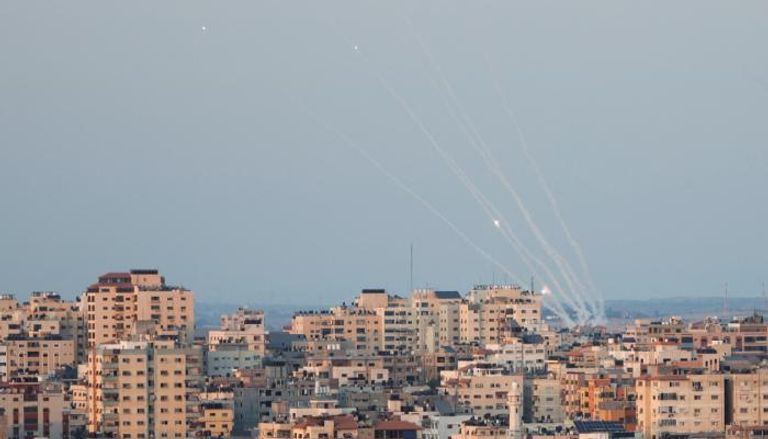 إطلاق رشقة صاروخية من قطاع غزة
