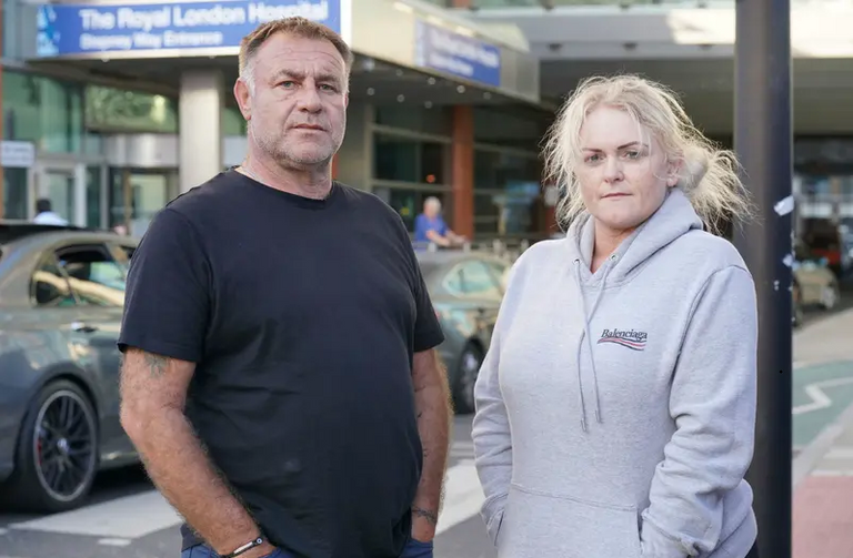 الطفل أرتشي باترسبي في غرفة الإنعاش