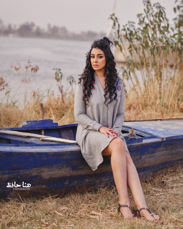 جيهان خليل جيهان خليل