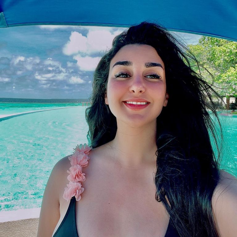 جيهان خليل جيهان خليل