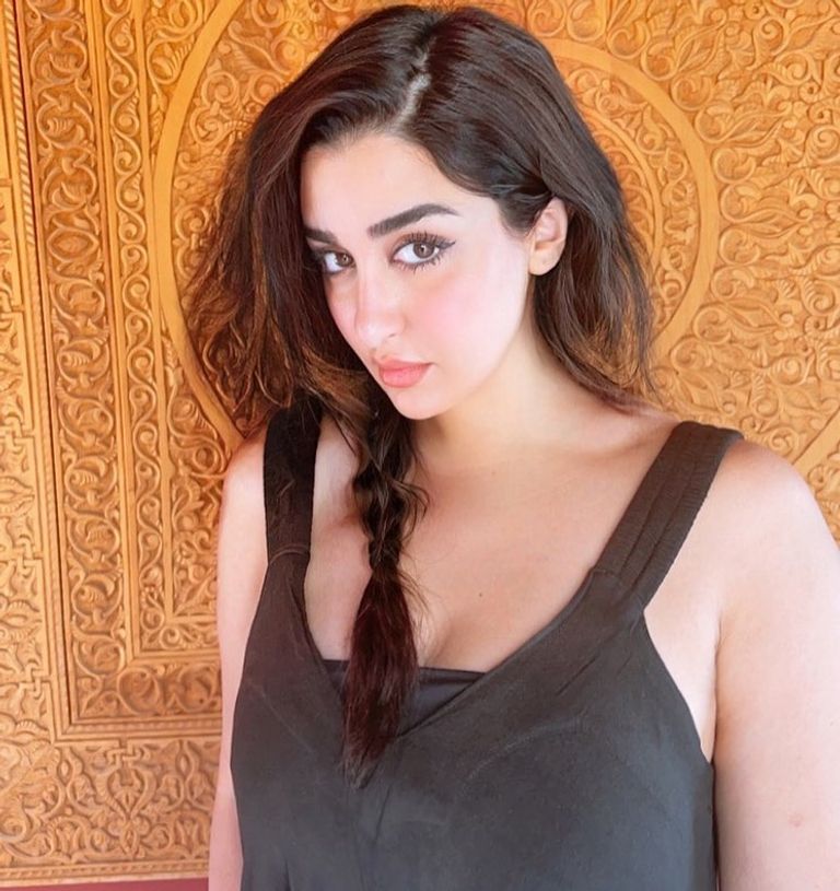 جيهان خليل جيهان خليل