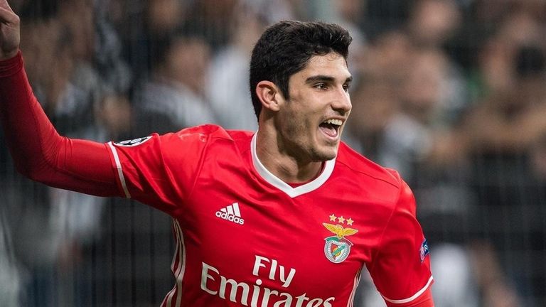 جيديس لاعب بنفيكا وباريس سان جيرمان السابق جواو فيليكس أغلى لاعب في تاريخ بنفيكا