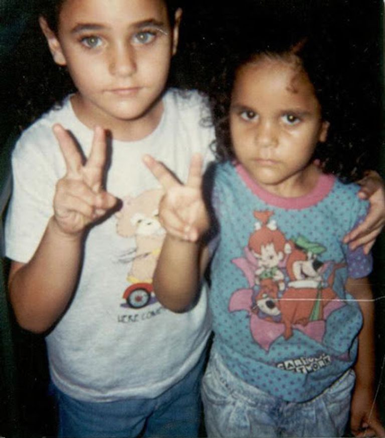 الأب القاتل وابنتيه