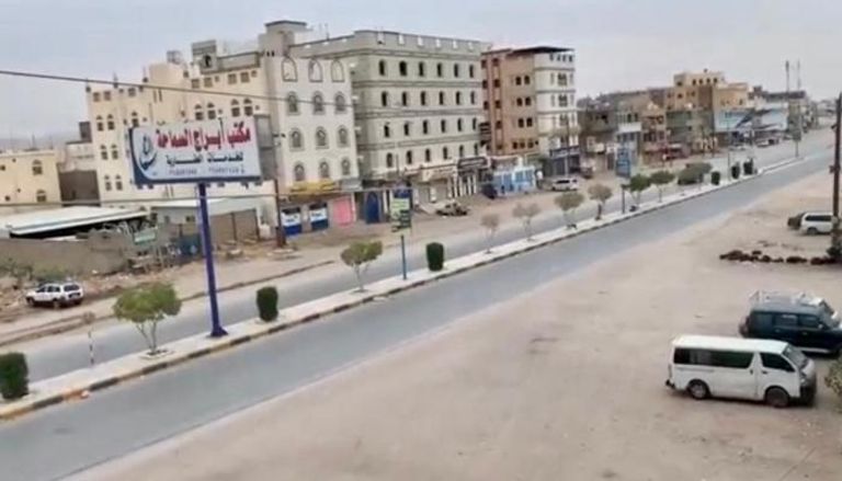 أحد شوارع عتق اليمنية التي تشهد انقلابا إخوانيا على الشرعية