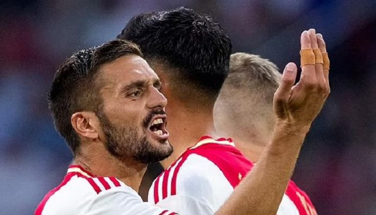 دوشان تاديتش لاعب أياكس أمستردام