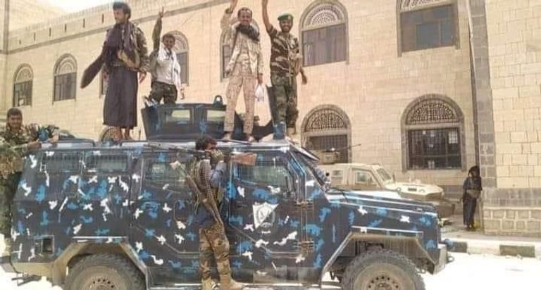 مقر قيادة القوات الخاصة بقبضة العمالقة بعد أن كان تحت سيطرة الإخوان