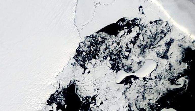 جبال جليدية في القطب الجنوبي- أرشيفية
