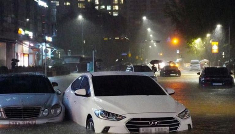 الأمطار غمرت آلاف السيارات في كوريا الجنوبية