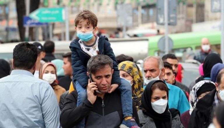 إيران تشهد ارتفاعا في إصابات كورونا