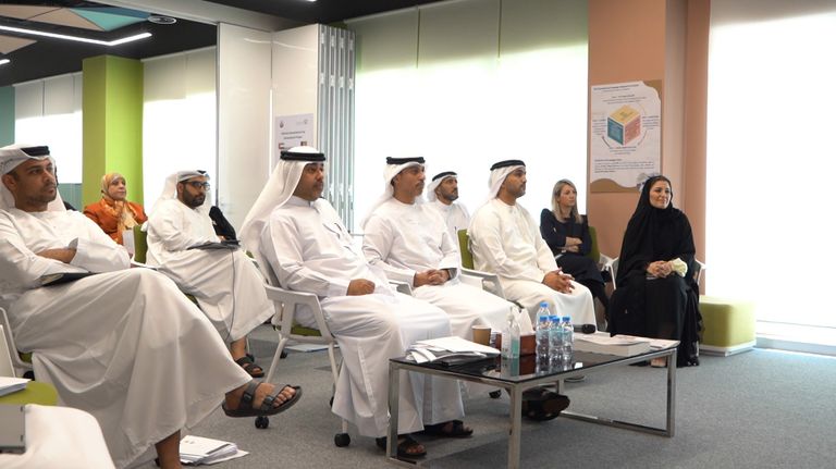 جانب من ورشة العمل في مبنى وزارة التربية والتعليم الإماراتية في دبي