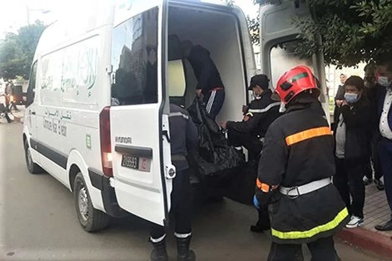 سيارة إسعاف - أرشيفية عقرب ينهي حياة طفل مغربي - أرشيفية