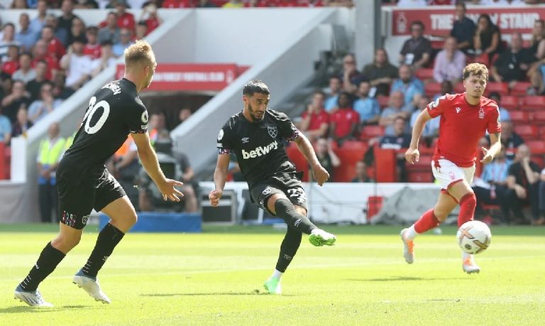 سعيد بن رحمة في مباراة نوتنجهام فورست ضد وست هام