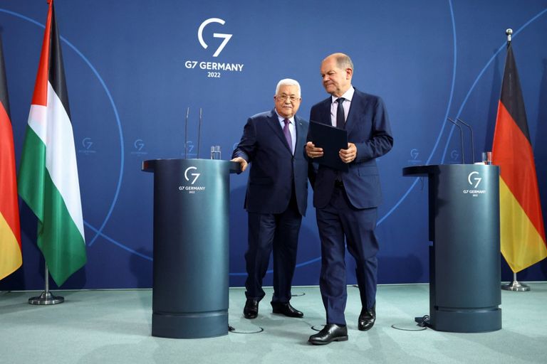 الرئيس الفلسطيني محمود عباس في برلين